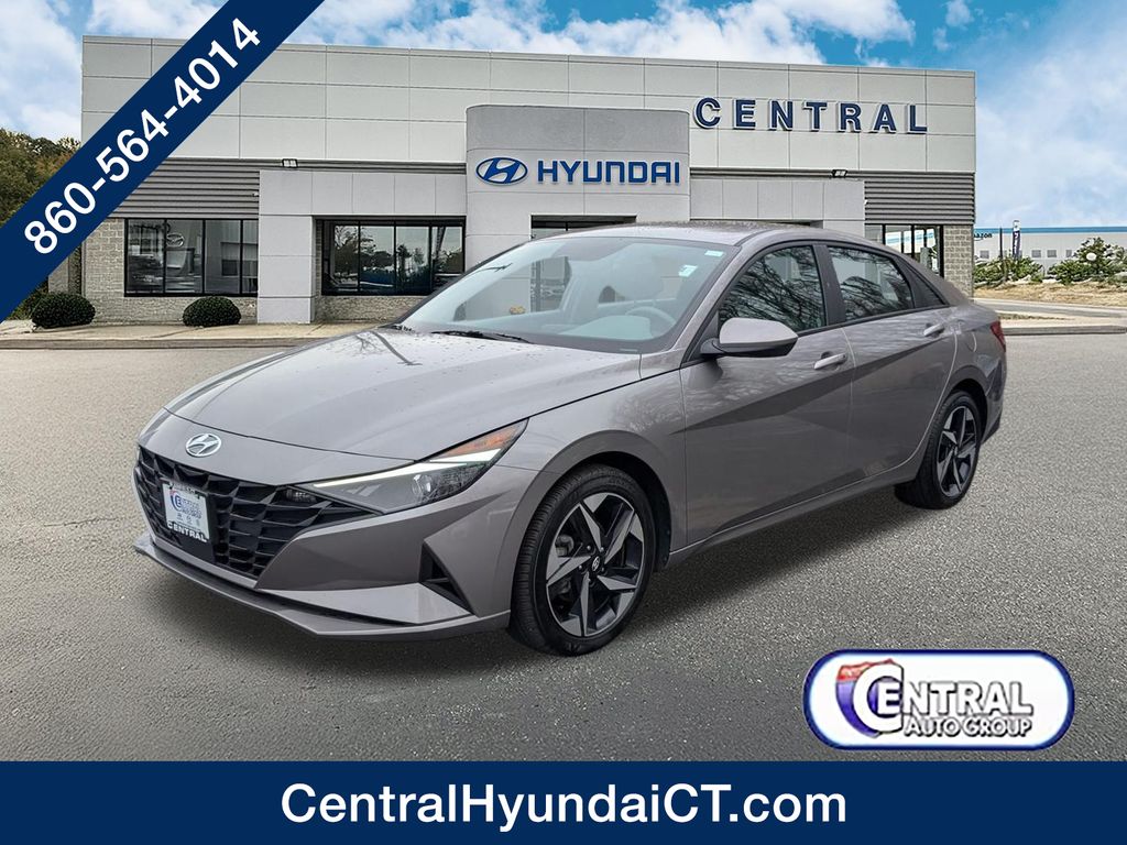 Fluid Metal 2023 Hyundai Elantra SEL FWD Sedan Front-Wheel Drive Continuously Variable Transmission