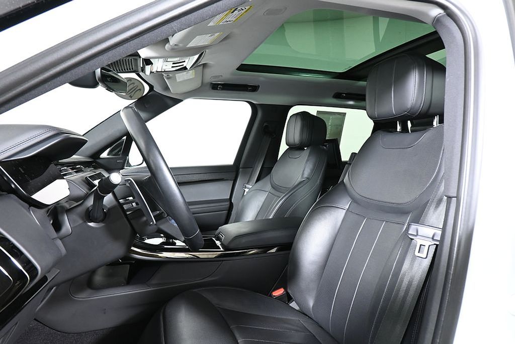 Thumbnail: 2023 Land Rover Range Rover Sport - 14