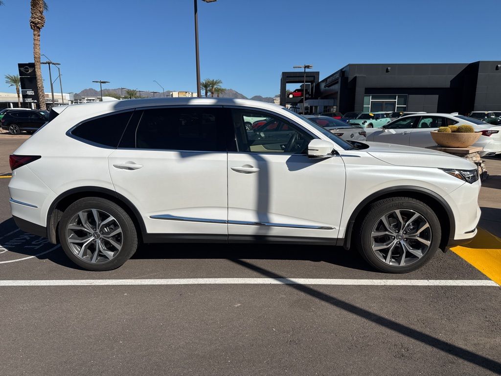 Thumbnail: 2023 Acura MDX - 5