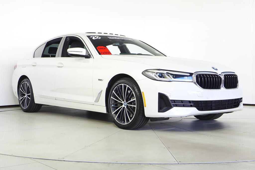 Thumbnail: 2023 BMW 5 Series - 4