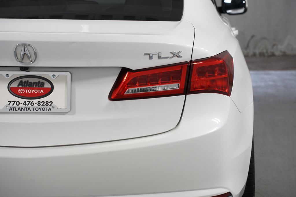 Thumbnail: 2018 Acura TLX - 10