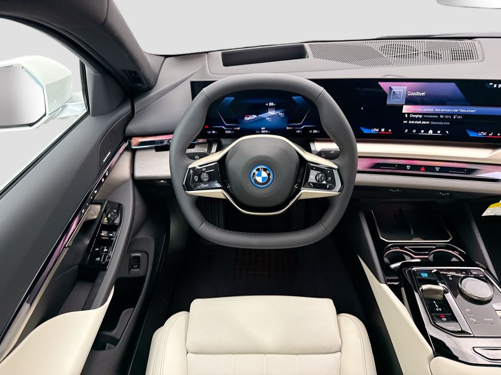 Thumbnail: 2026 BMW i5 - 10