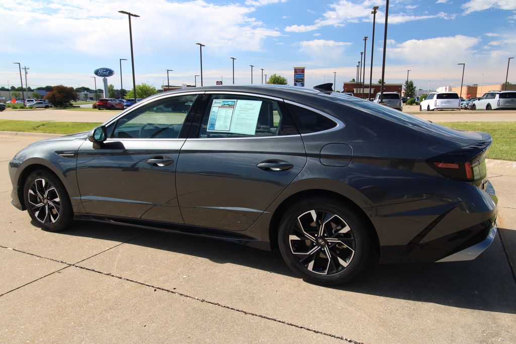 Used 2025 Hyundai Sonata Sedan