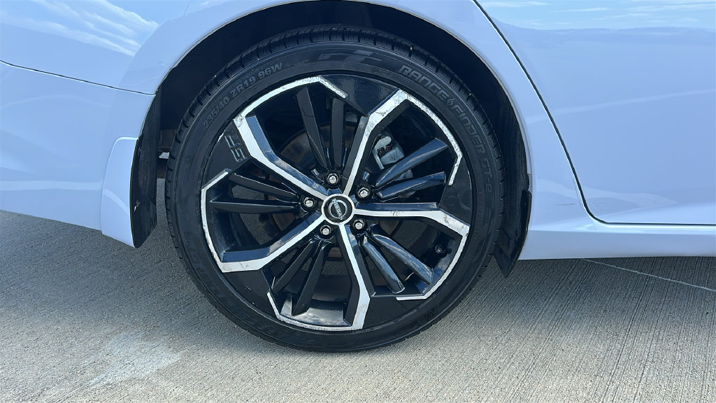 2025 Nissan Altima 2.5 SR Gray at Central Houston Nissan