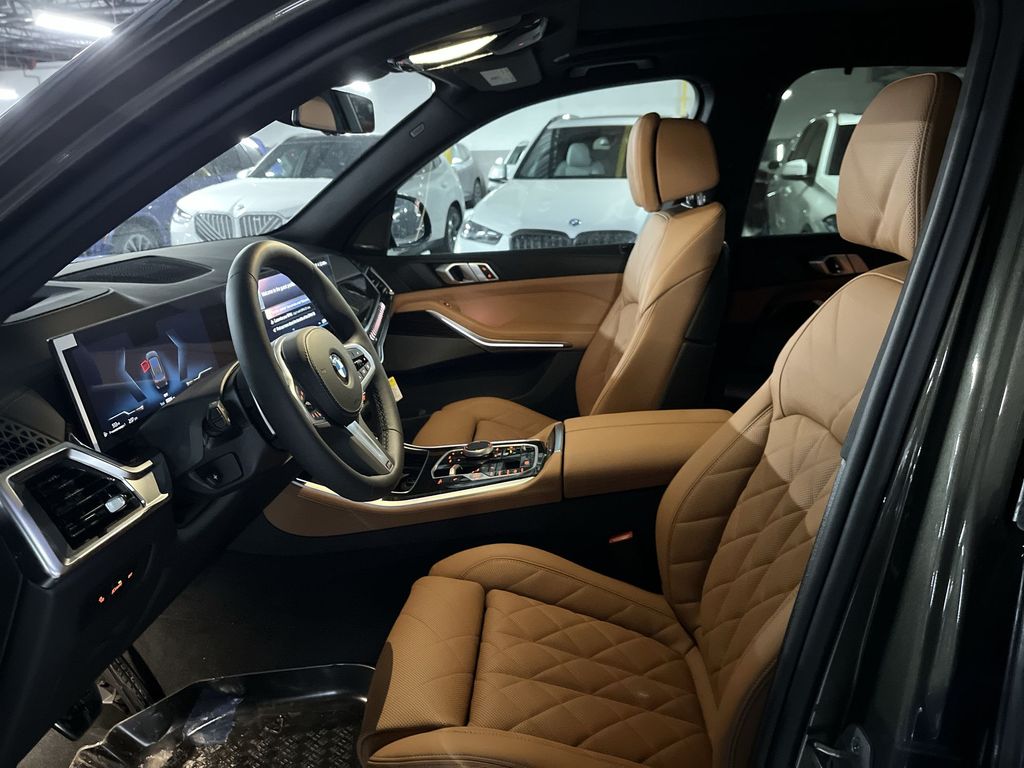 Thumbnail: 2026 BMW X5 - 11