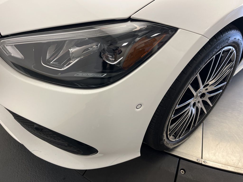 Thumbnail: 2025 Mercedes-Benz C-Class - 9