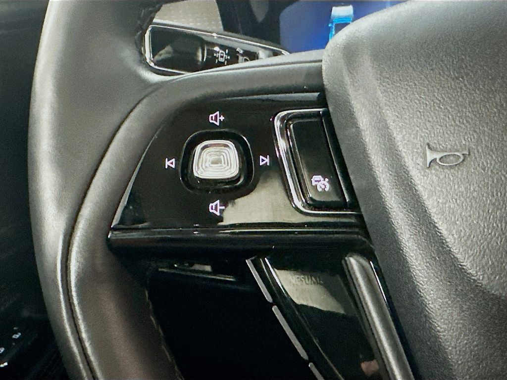 Used 2023 Gray Lincoln Grand Touring image 26