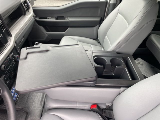 2025 Ford F-550 Chassis XL