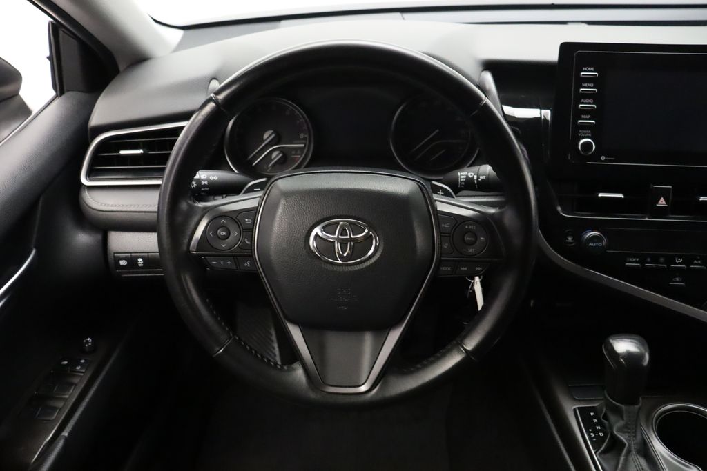 Thumbnail: 2022 Toyota Camry - 23