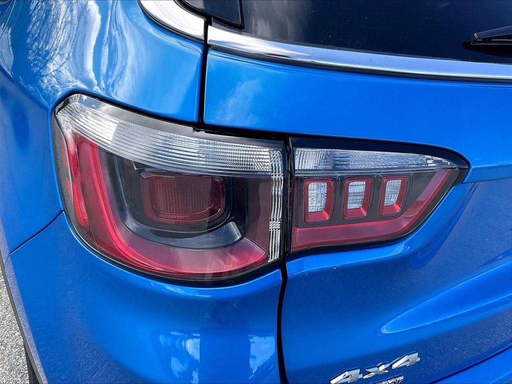 2022 Jeep Compass — photo 31