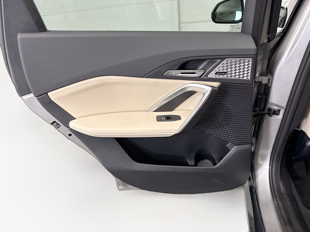 Thumbnail: 2025 BMW X1 - 24