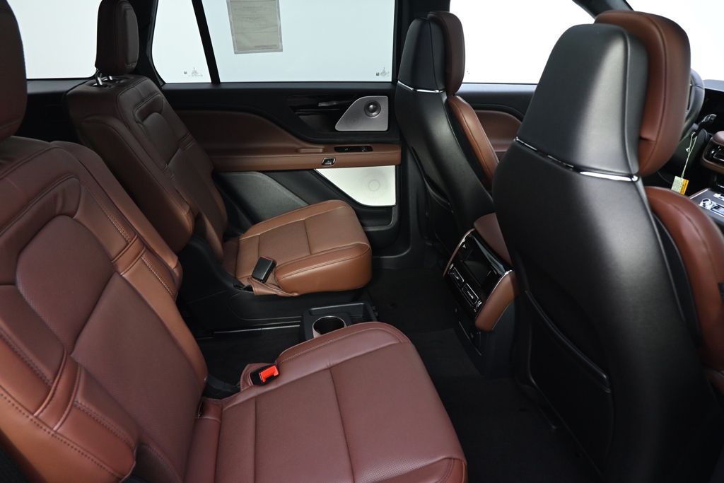 New 2026 White Lincoln Reserve image 18