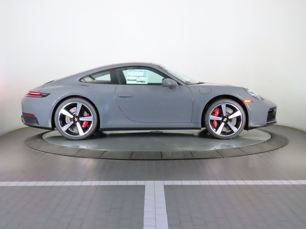 Thumbnail: 2025 Porsche 911 - 8