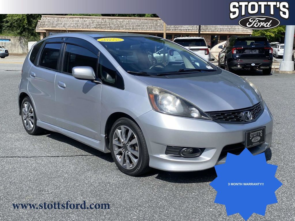 Alabaster Silver Metallic 2013 Honda Fit Hatchback Front-Wheel Drive 5-Speed Automatic