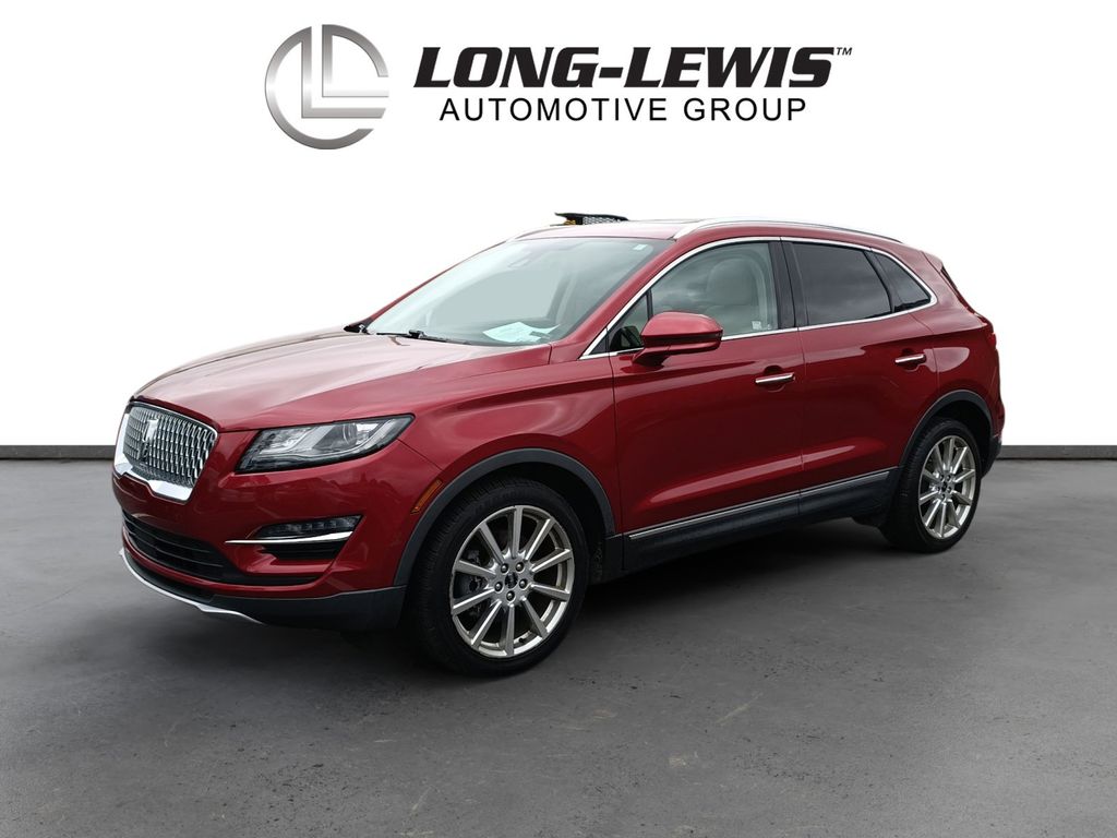 Ruby Red Metallic 2019 Lincoln MKC Reserve FWD SUV / Crossover Front-Wheel Drive 6-Speed Automatic