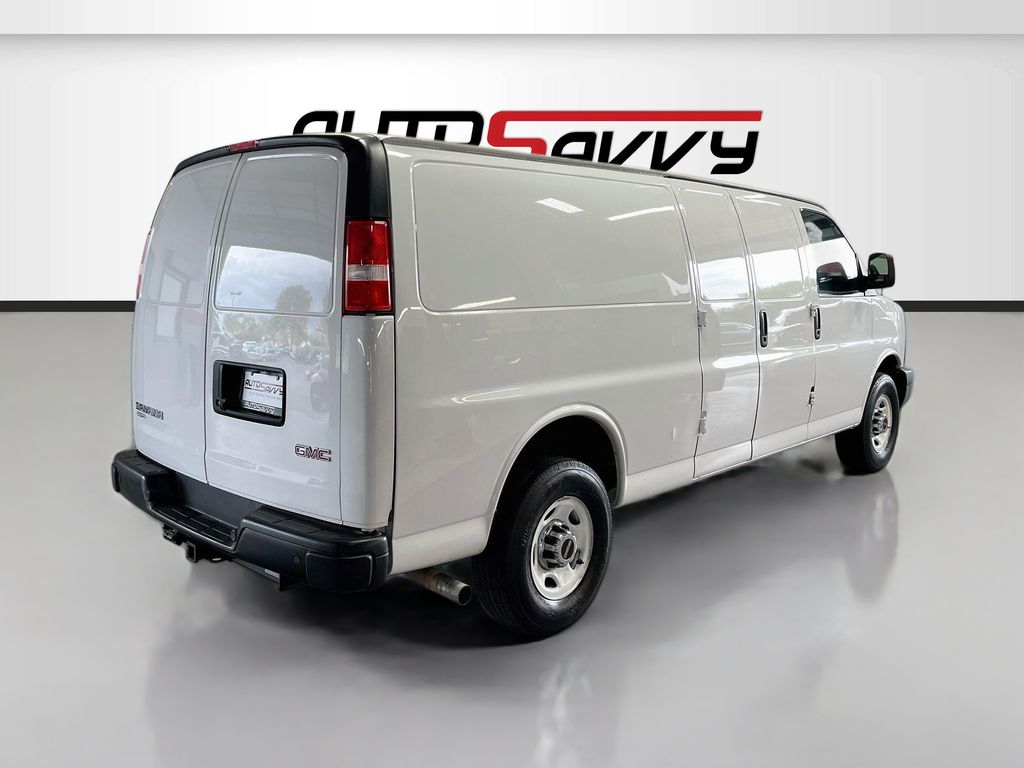 Used 2025 Summit White GMC Work Van image 7