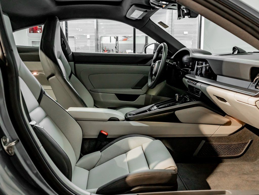 Certified Used 2025  Porsche Carrera image 22