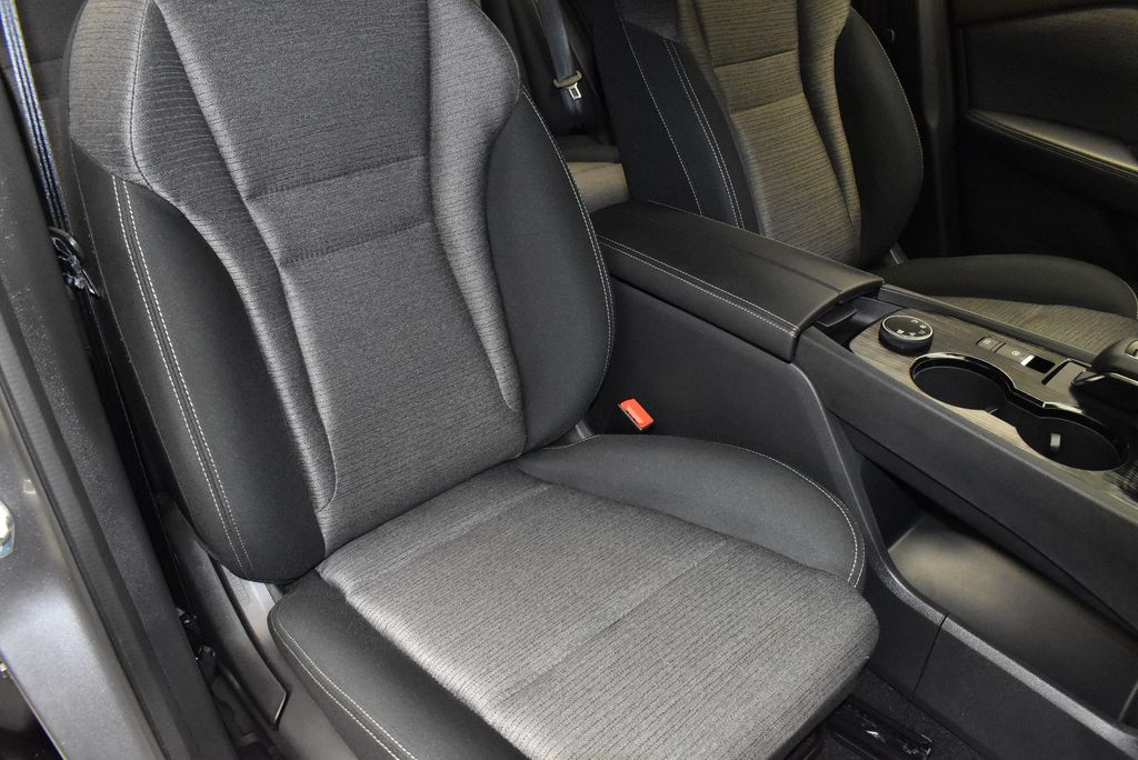 2022 Nissan Rogue SV 22