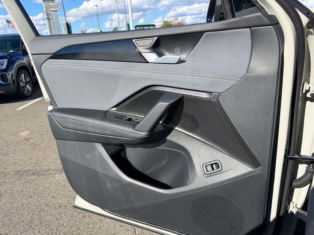 New 2026  Volkswagen 2.0T SE R-Line Black image 14