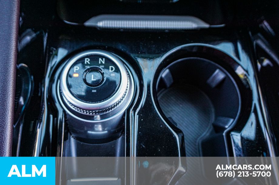 Used 2025 White Ford Platinum image 47