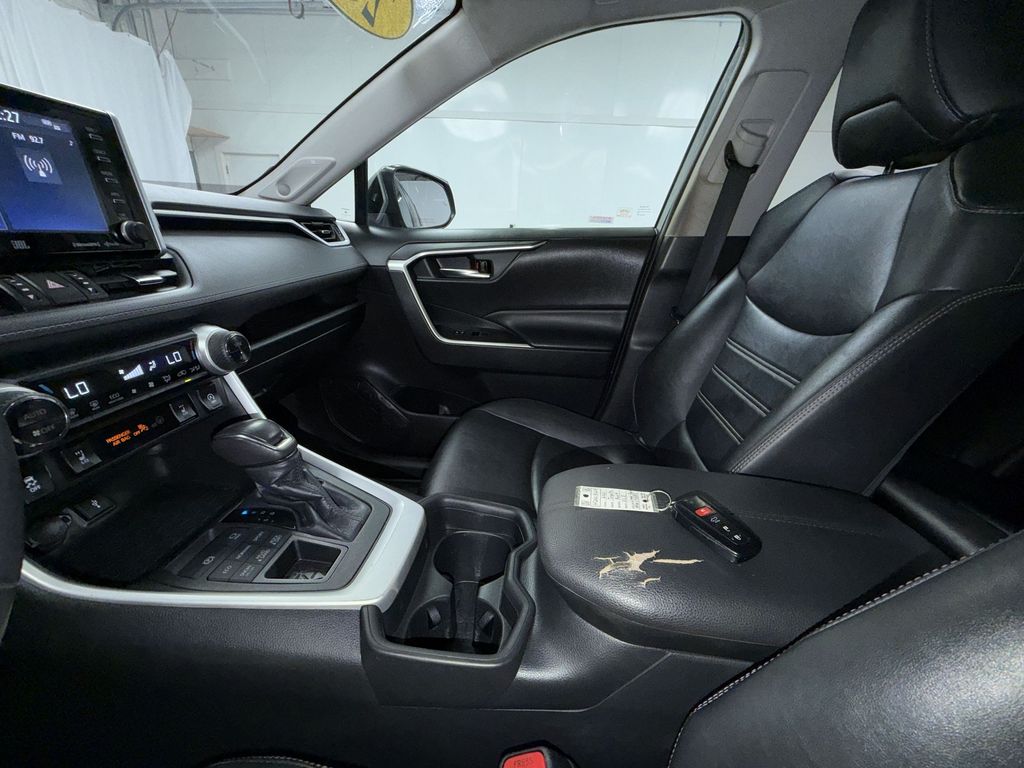 Used 2021 Toyota RAV4 SUV