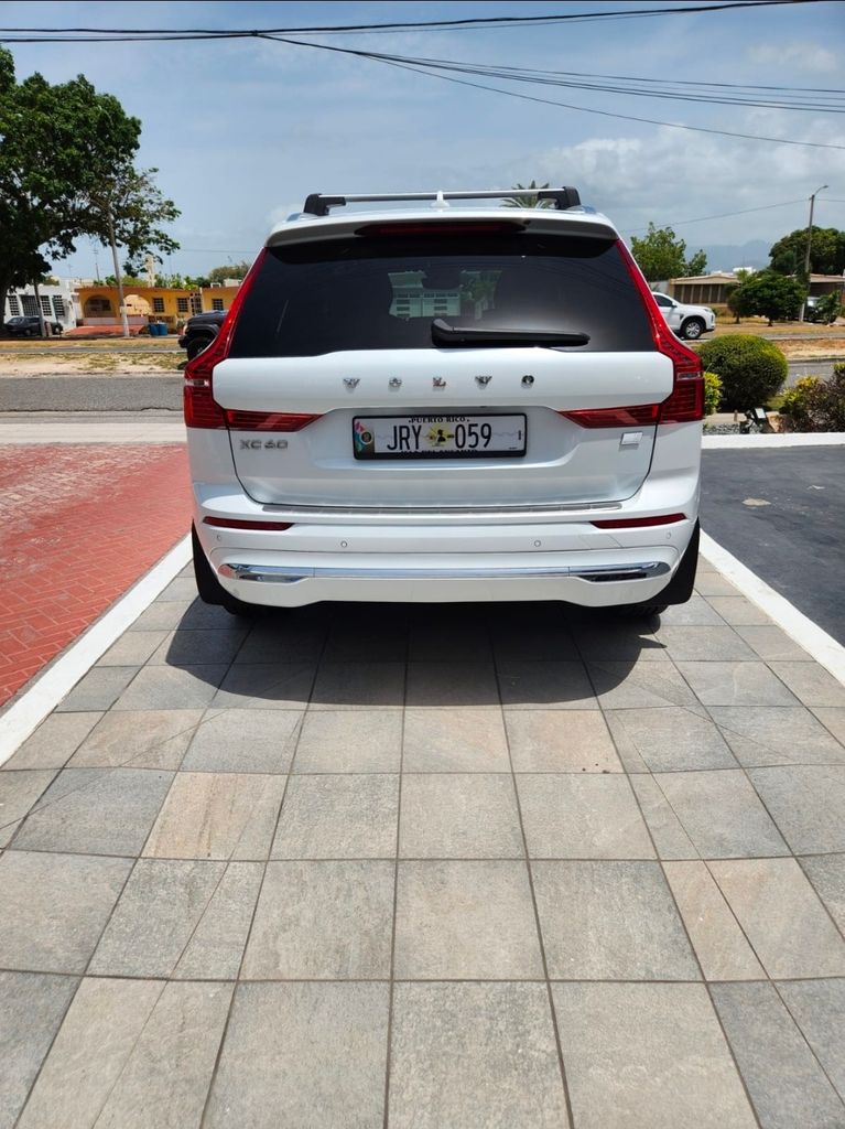 Thumbnail: 2022 Volvo XC60 - 5