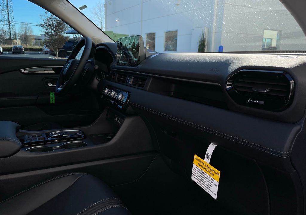 Thumbnail: 2025 Honda Pilot - 32