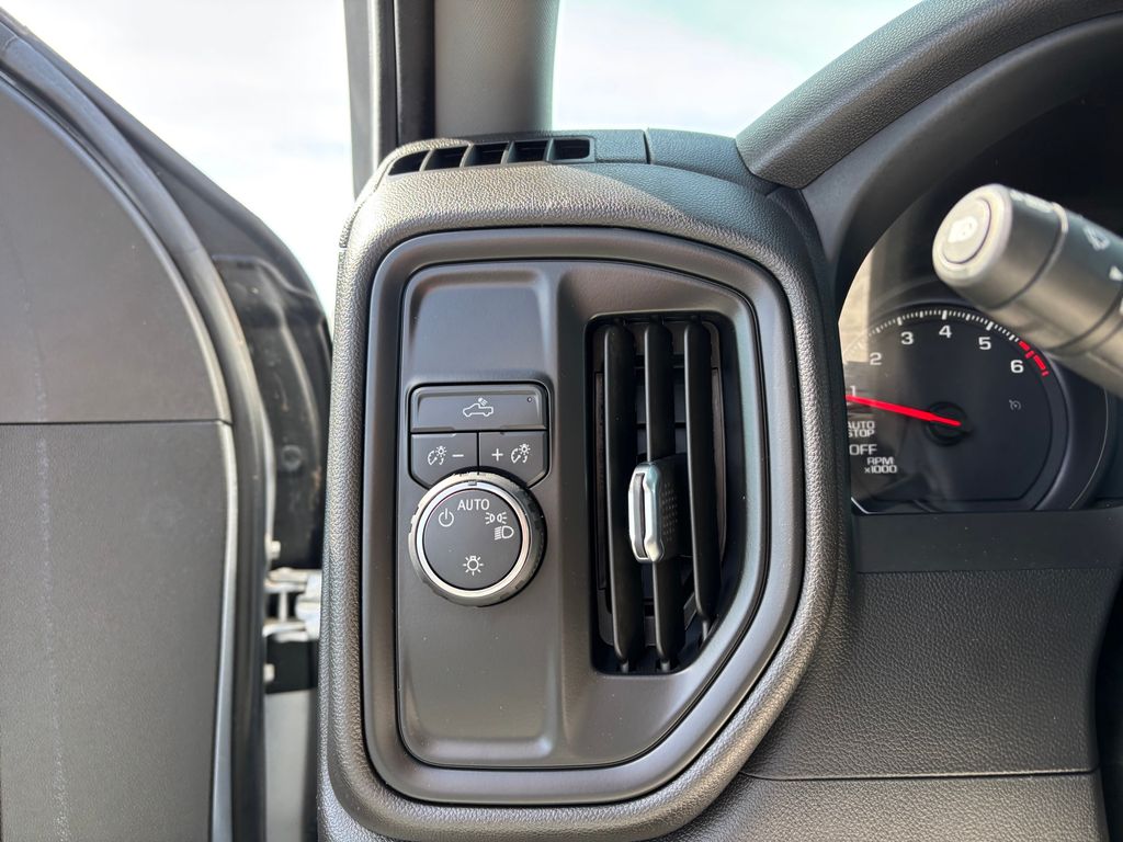 Used Car 2022 Chevrolet Silverado 1500  Custom For Sale Under $35,000 In Austin, Texas