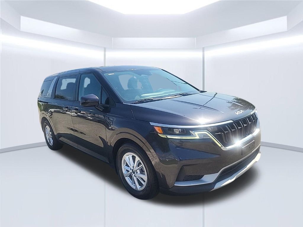 2022 Black Kia Carnival LX FWD Van