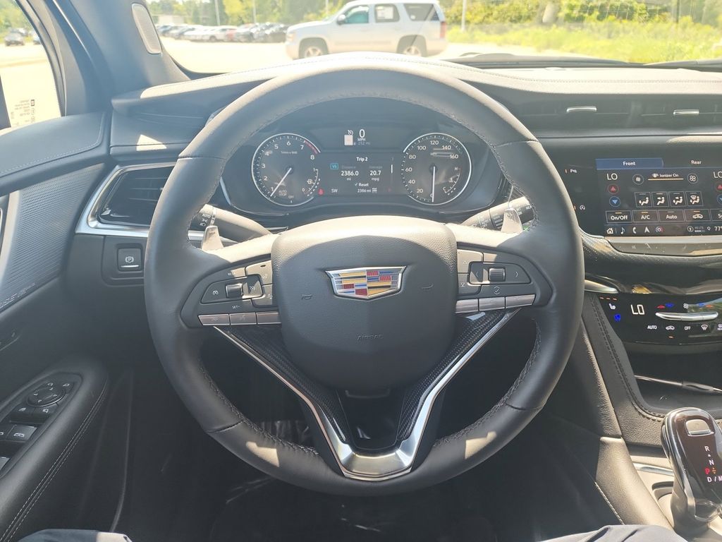 2024 Cadillac XT6 Sport 11