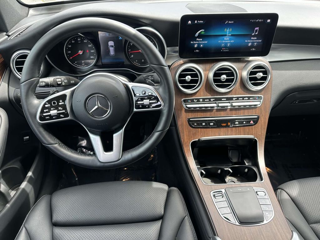2022 Mercedes-Benz GLC 300 8