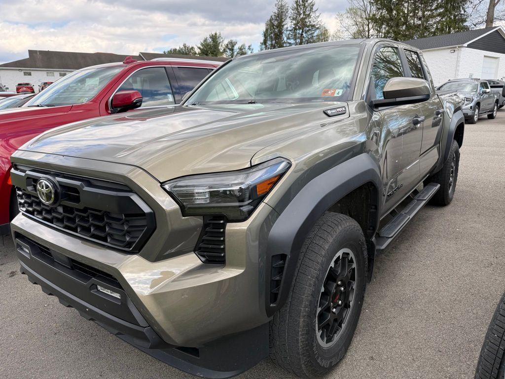 2025 Toyota Tacoma TRD Off-Road Double Cab 4WD Pickup Truck Four-Wheel Drive 8-Speed Automatic