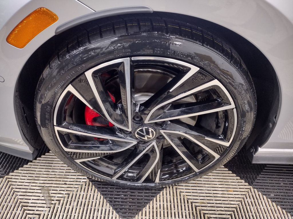 2022 Volkswagen Golf GTI Autobahn