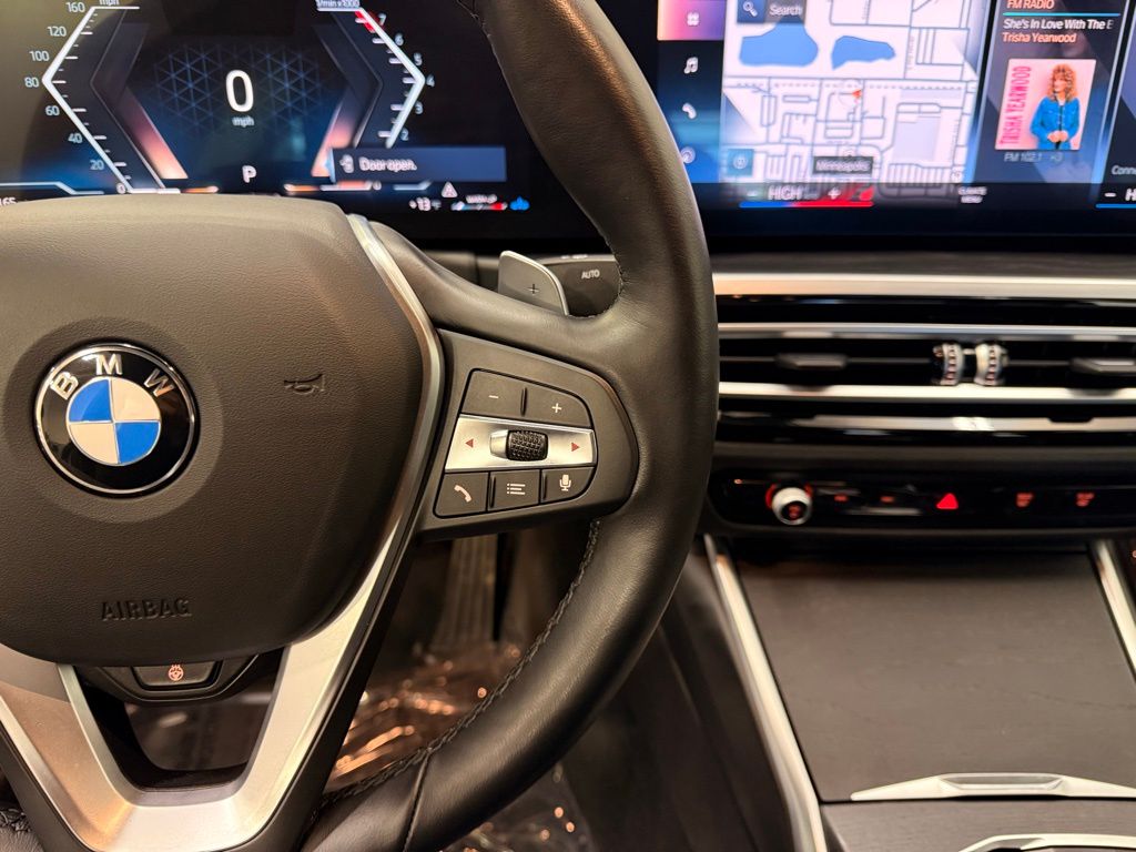 Thumbnail: 2023 BMW 3 Series - 14