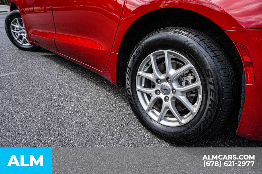Used 2024 Red Chrysler Touring L image 16