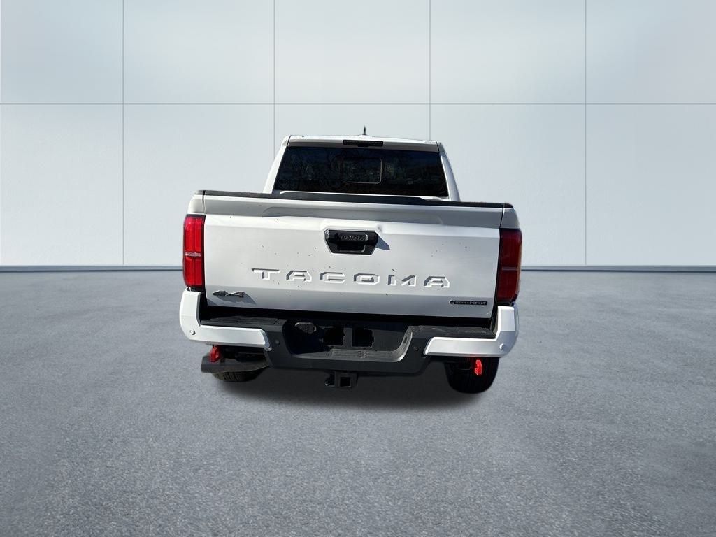 Tacoma i-FORCE MAX TRD Sport
