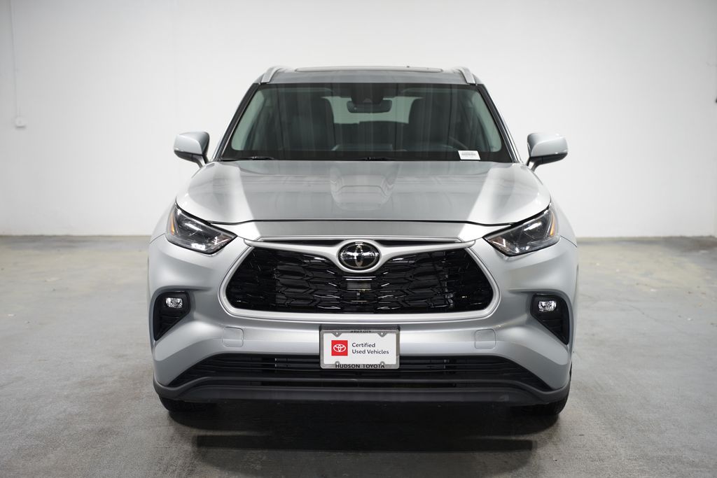 2023 Toyota Highlander XLE 2
