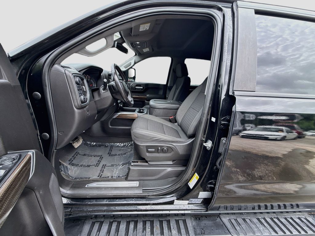 Used 2022 Black Chevrolet RST image 20