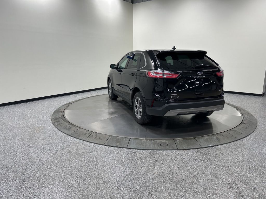 used 2024 Ford Edge car, priced at $26,527