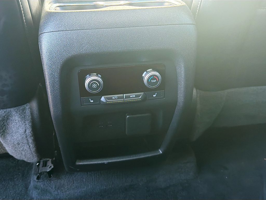 Used 2024 Blue GMC Denali image 27