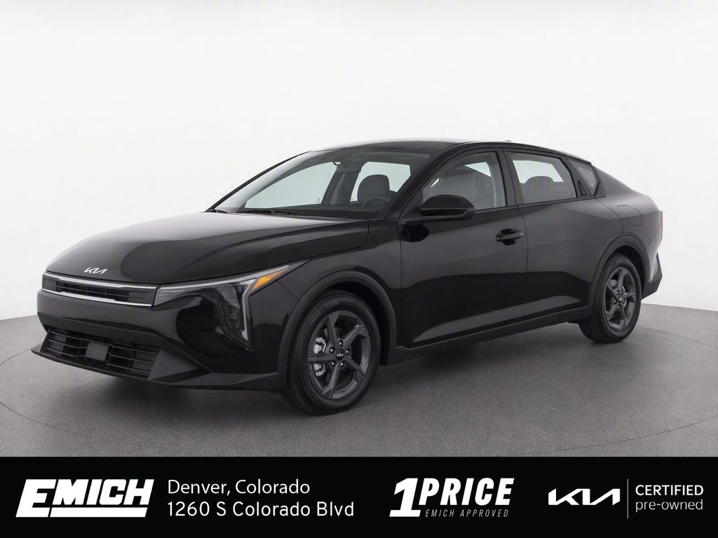 2025 Kia K4 LXS