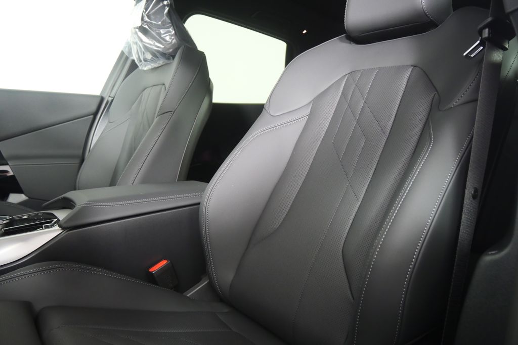 Thumbnail: 2026 BMW X3 - 11