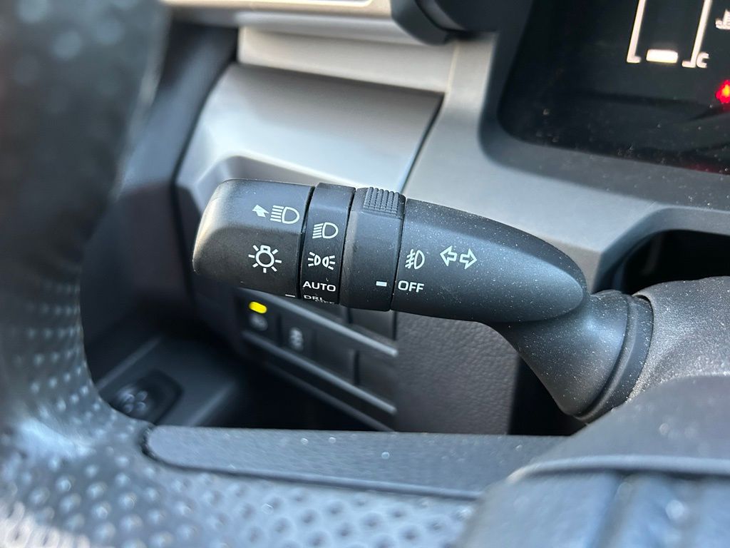 2024 Toyota Tacoma SR5 21