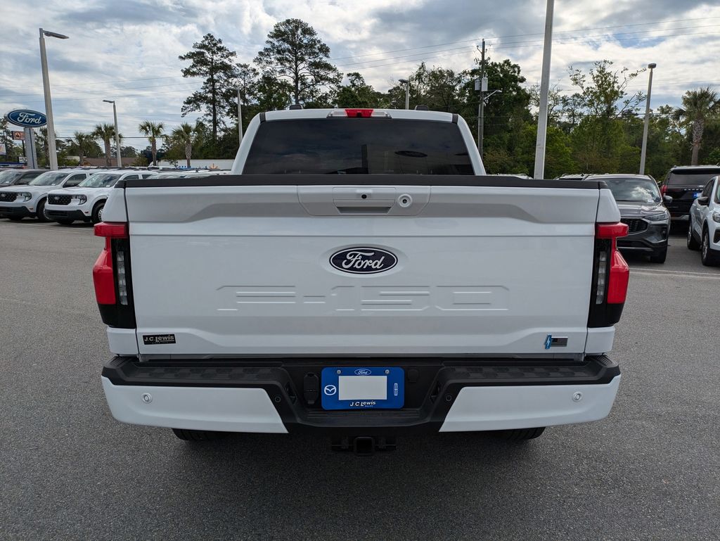 2025 Ford F-150 Lightning Flash