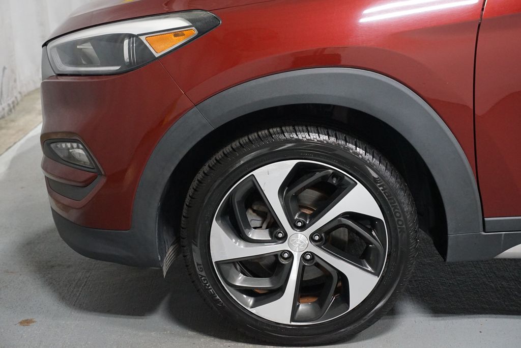 Thumbnail: 2018 Hyundai Tucson - 5