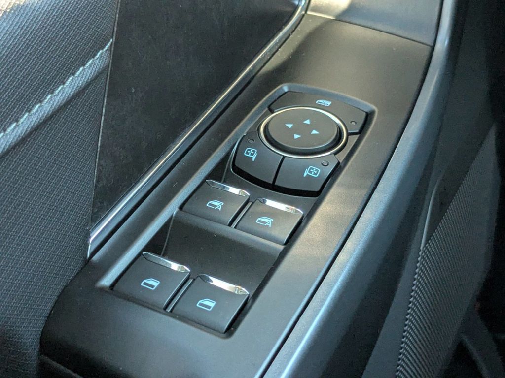 2024 Ford F-150 Lightning Flash