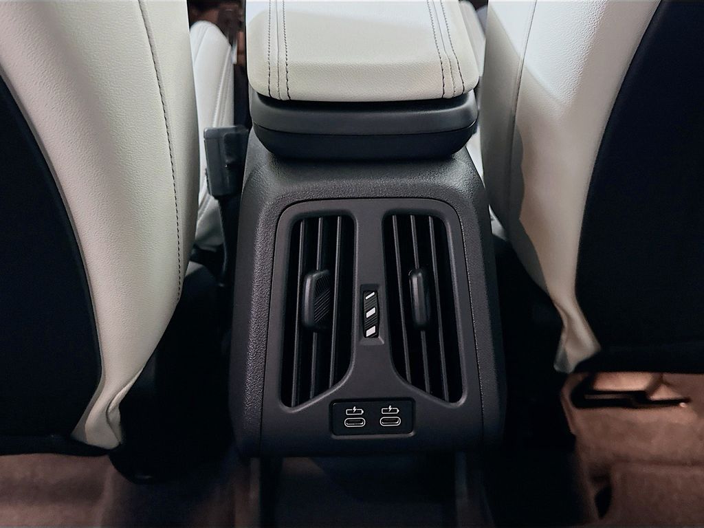 Thumbnail: 2026 BMW X1 - 18