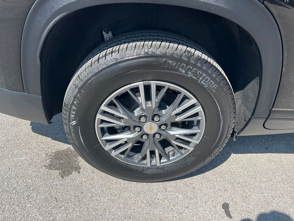 Used 2026 Chevrolet Traverse SUV