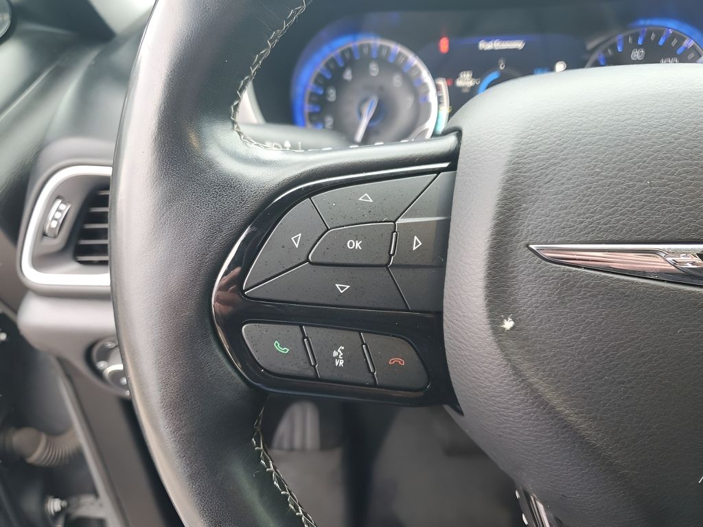 Used Car 2020 Chrysler Pacifica  Touring L Plus For Sale Under $25,000 In Austin, Texas