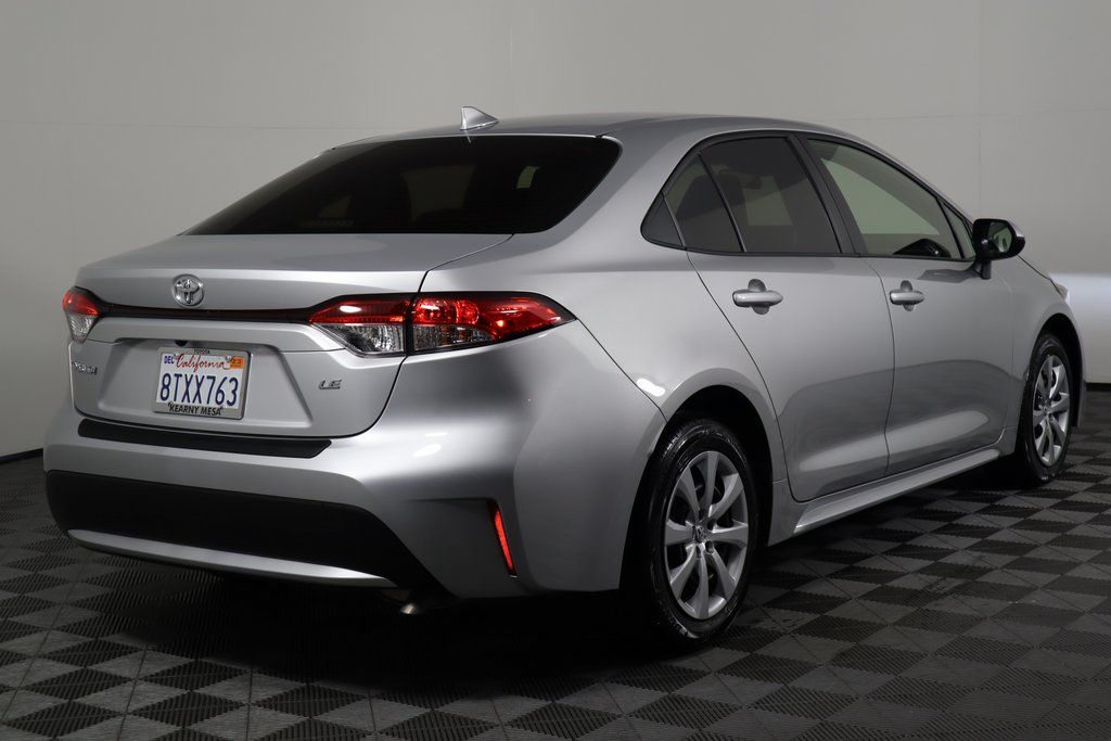 Thumbnail: 2021 Toyota Corolla - 4